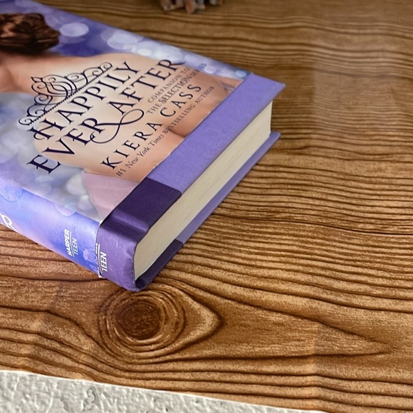 Happy ever after book - Picture 2 of 7